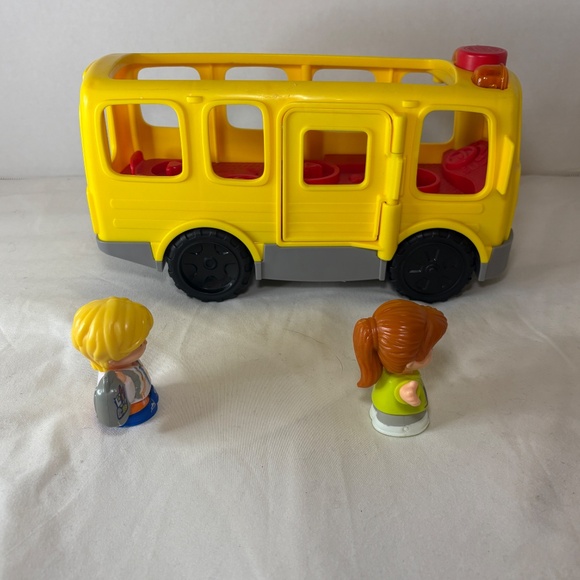 Fisher Price Little People 2016 School Bus Toy 2 figures Lights Sounds Works - Picture 6 of 10